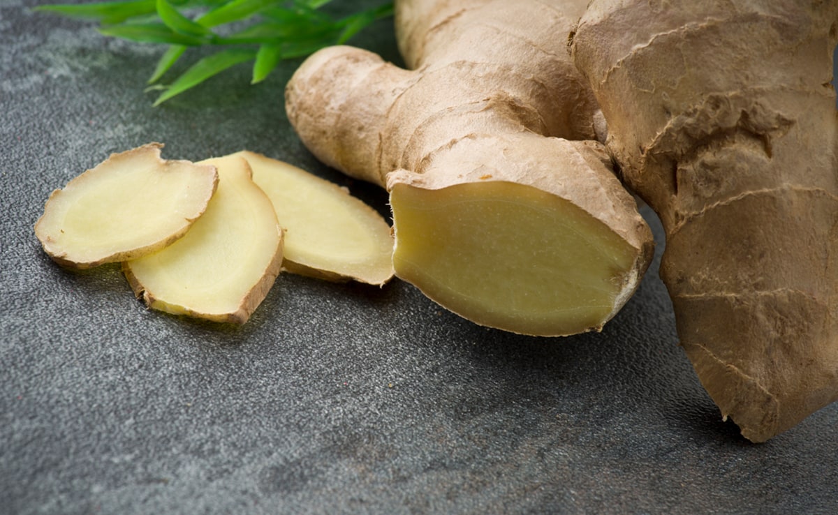 Use fresh ginger to make ginger ale at home.