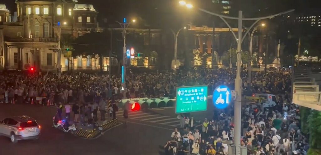 Tens of thousands protest Taiwan parliament bills to 'defend democracy'