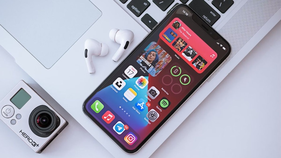 iOS 18 May Bring Control Centre Overhaul, Redesigned Music Widget to the iPhone: Report