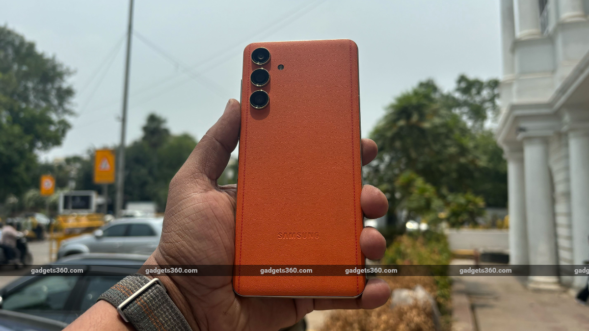 Samsung Galaxy F55 5G Review: A Stylish Midranger