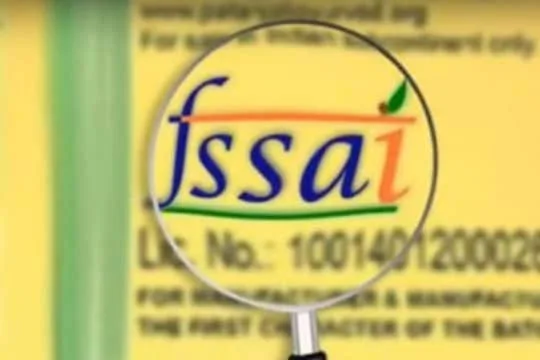 நுகர்வோரின் நலனுக்காக உணவு பேக்கேஜிங்கிற்கு புதிய விதிகள்... FSSAI கூட்டத்தில் ஒப்புதல்!