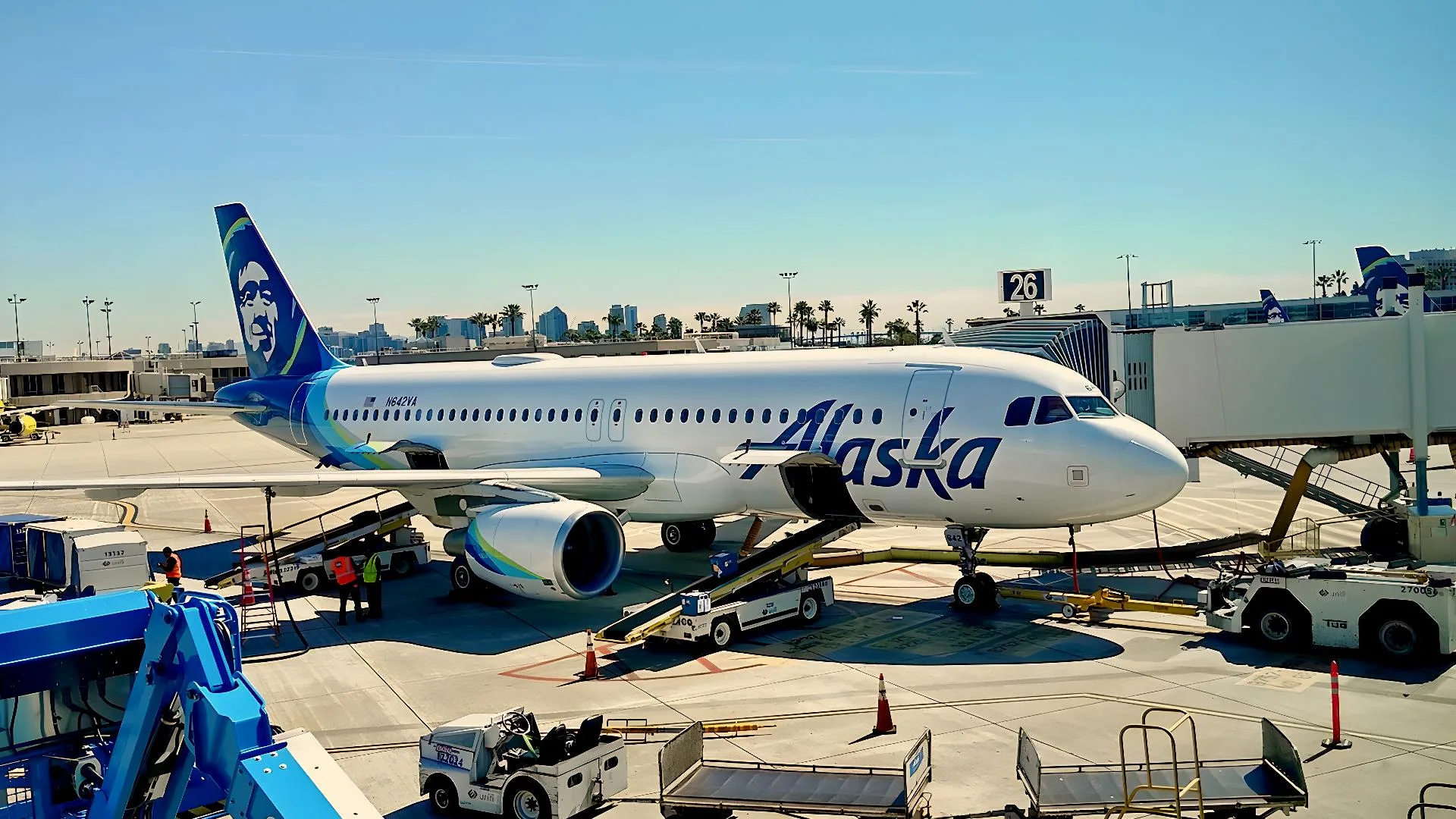 Alaska Airlines One Step Closer To Hawaiian Airlines Acquisition