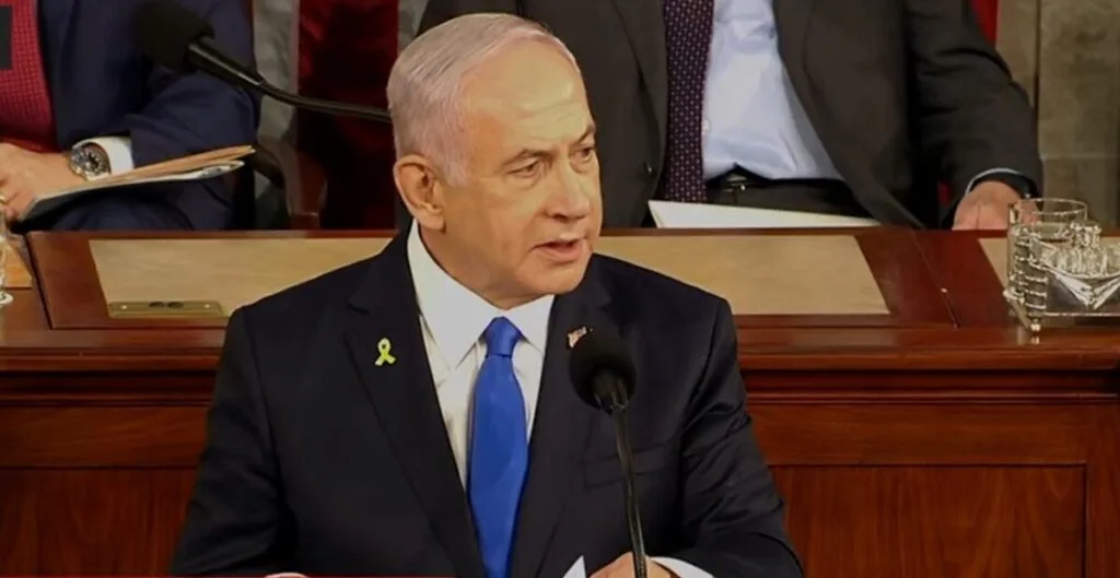 Netanyahu enters divided US Congress for speech