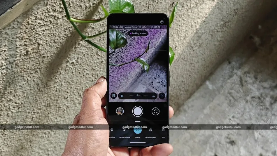 Google's Camera App Brings Manual Astrophotography Controls to Pixel Smartphones