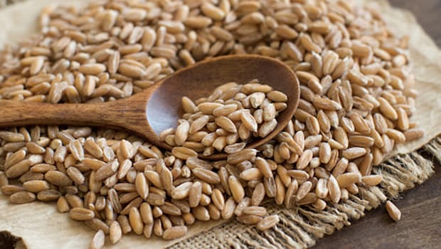 Farro is rich in fiber and other nutrients.