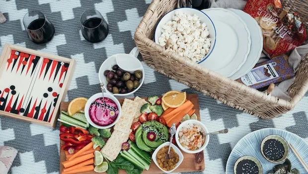 Enjoy a wholesome picnic with your friends.