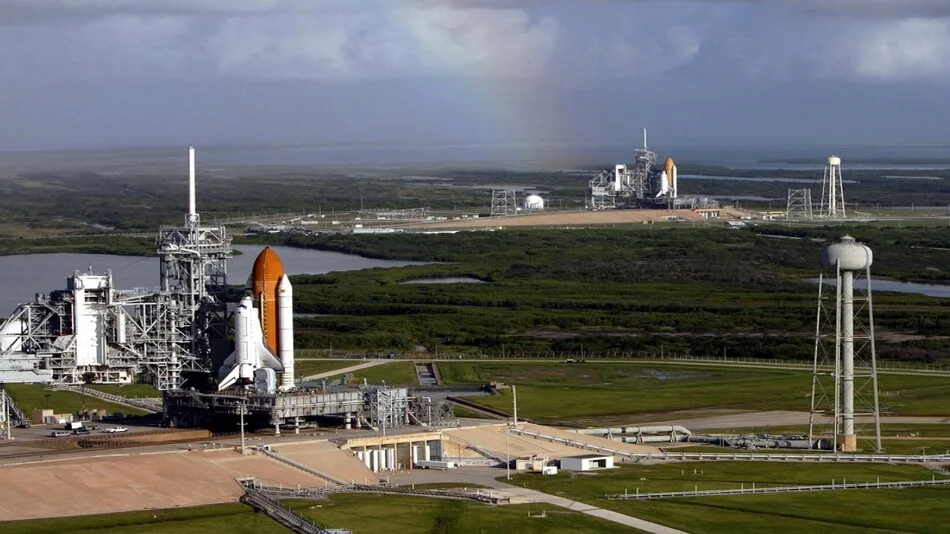 SpaceX Captures Starship Booster with ‘Chopsticks’ During Historic Flight 5 Launch